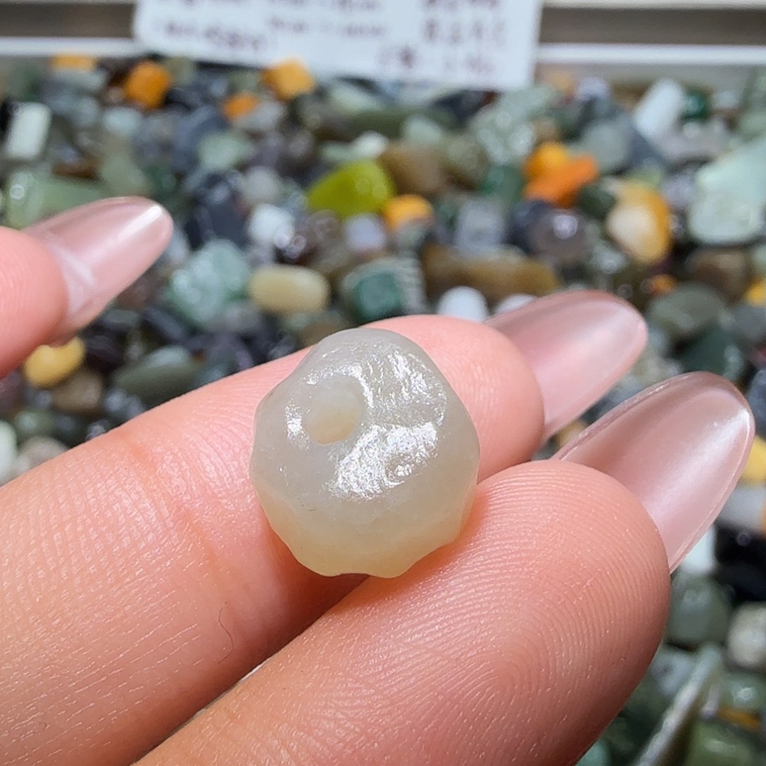 和田玉未镶嵌珠宝奇石