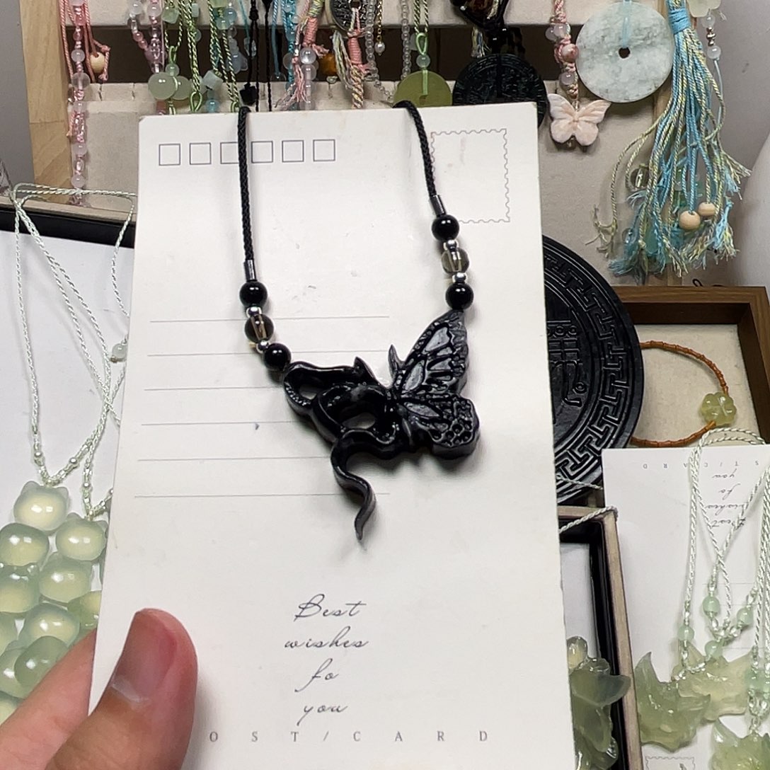 蛇纹石玉合金颈饰