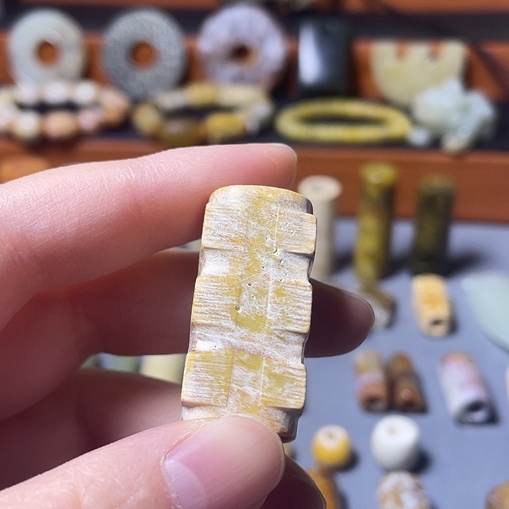 凌***良和田玉未镶嵌挂件