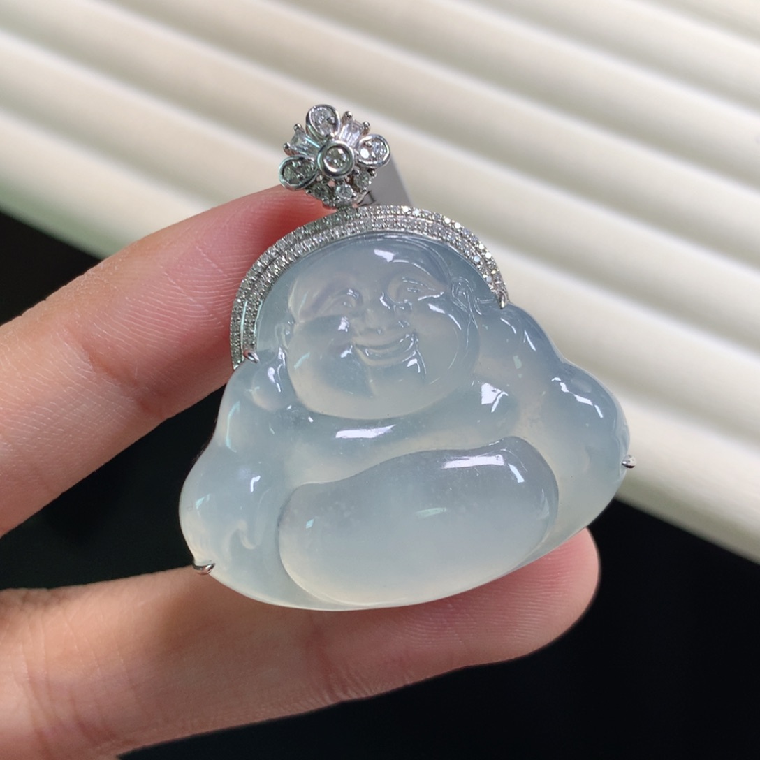 翡翠颈饰18K金镶嵌大佛公