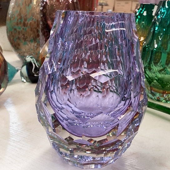 琉璃花瓶高20厘米口径6厘米