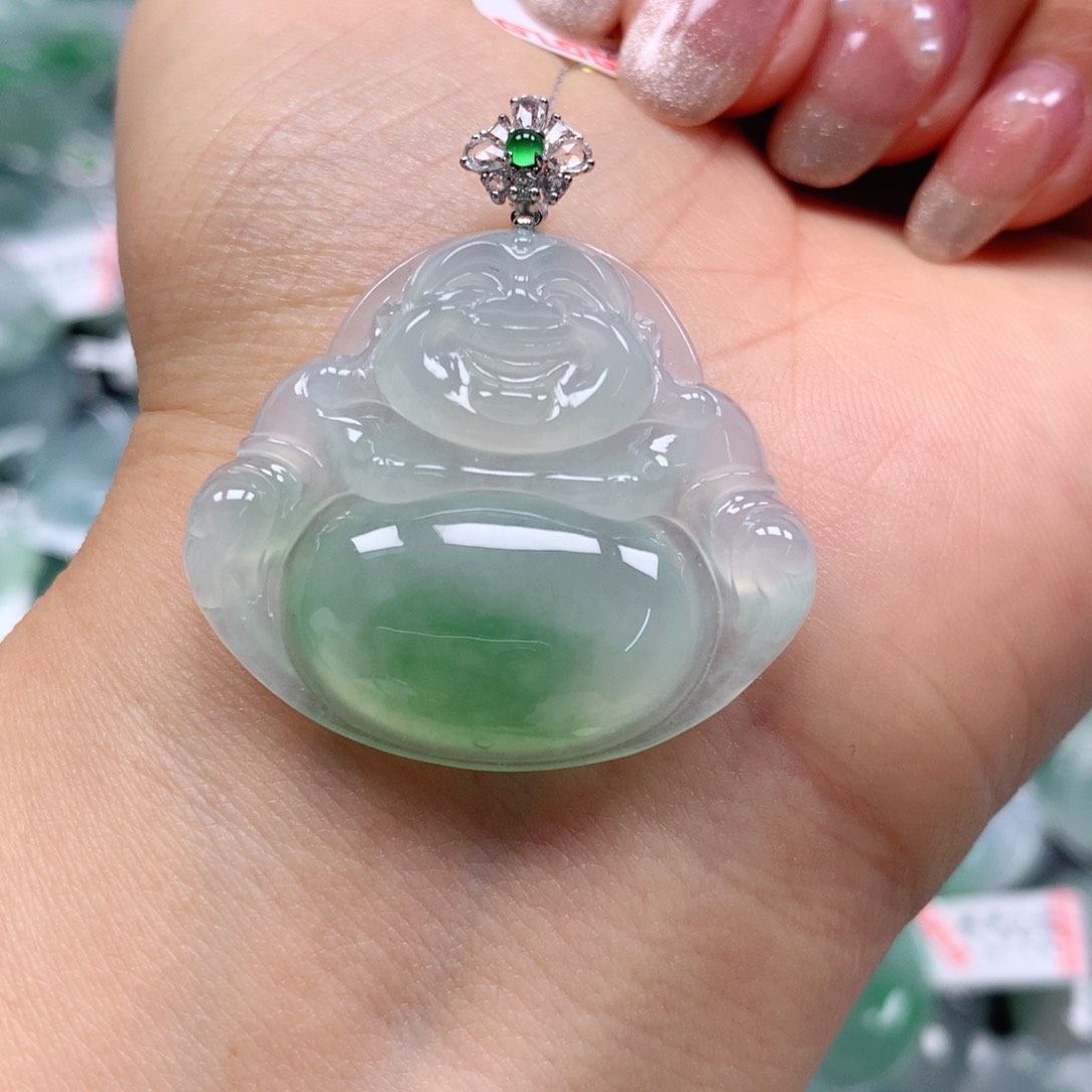 翡翠颈饰18K金镶嵌天然翡翠