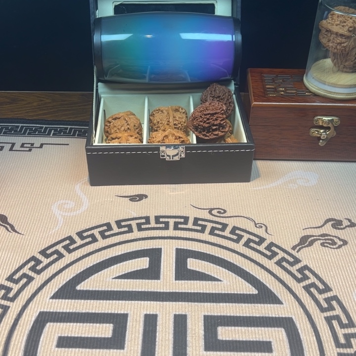 小***i文玩核桃吊坠随机福袋