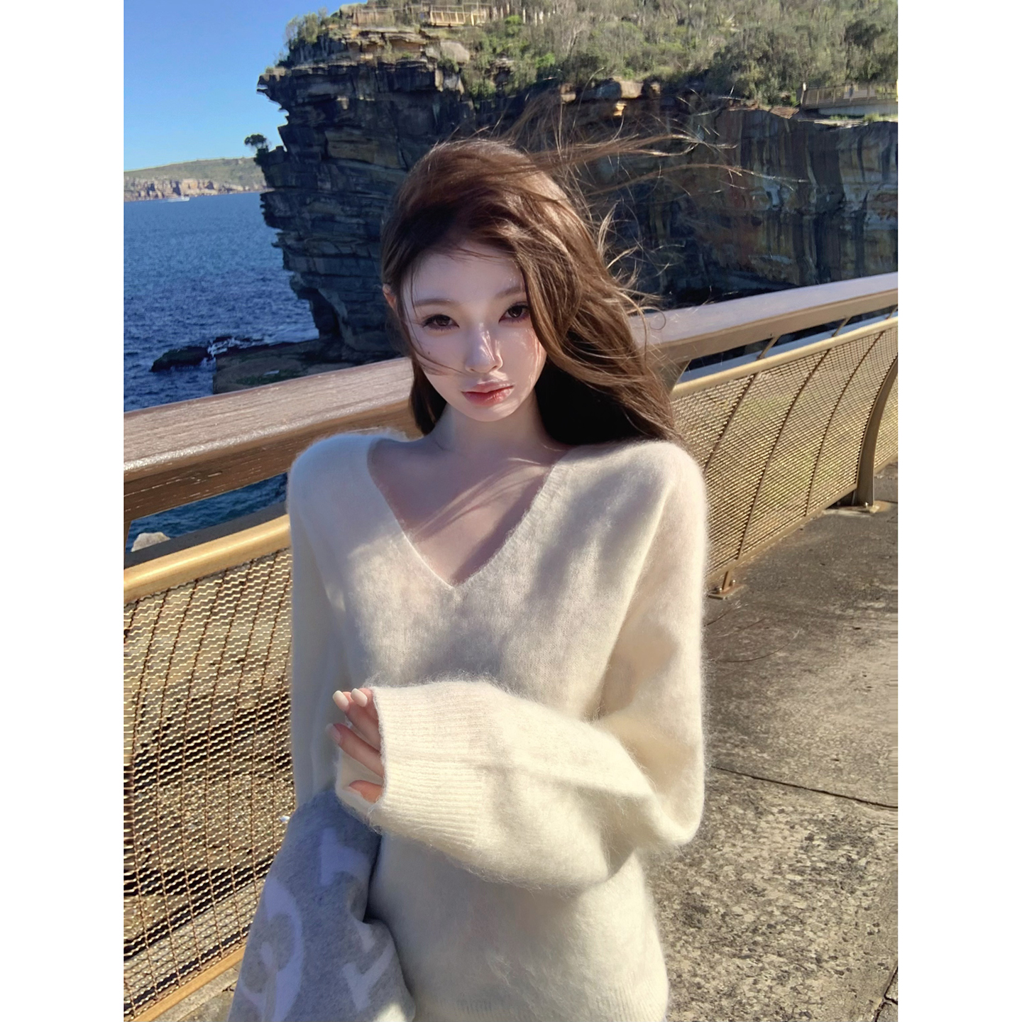 SuuuIcee 成分顶顶！进口织机无缝一体 羊毛拉毛针织衫女羊绒毛衣