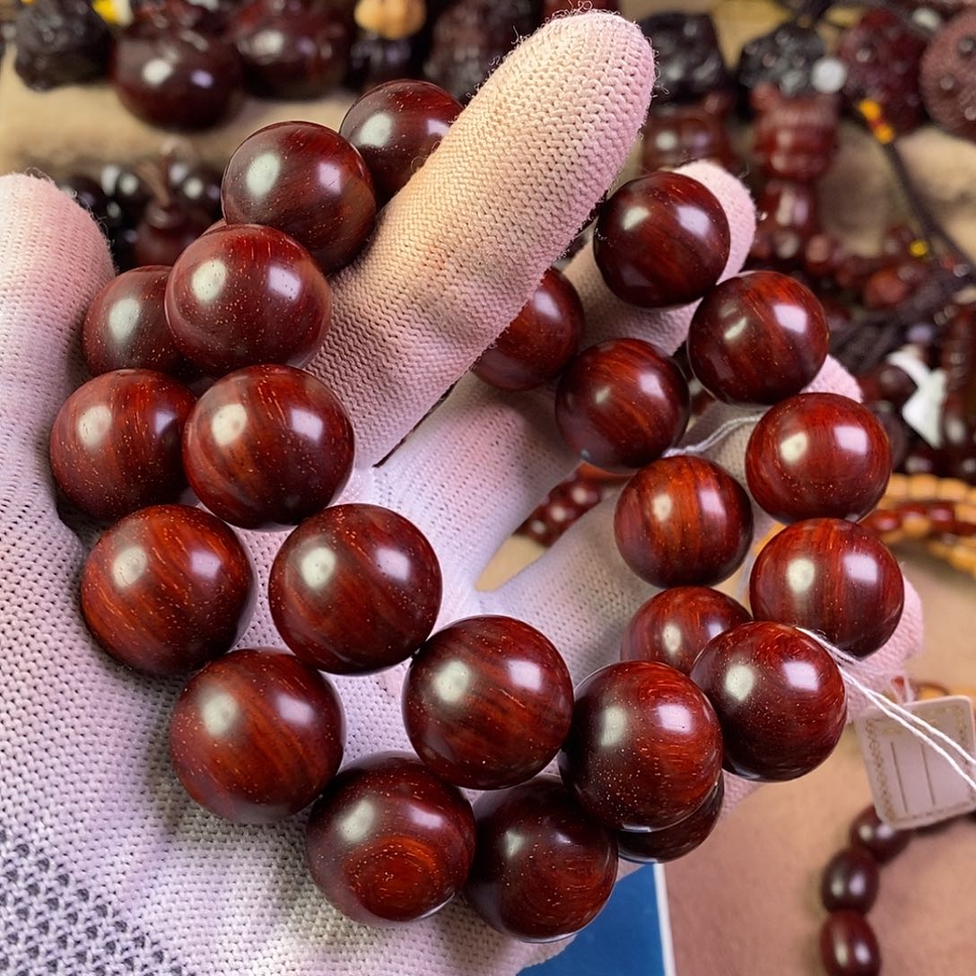 小叶紫檀手串/手链៸****无胶无蜡18手持