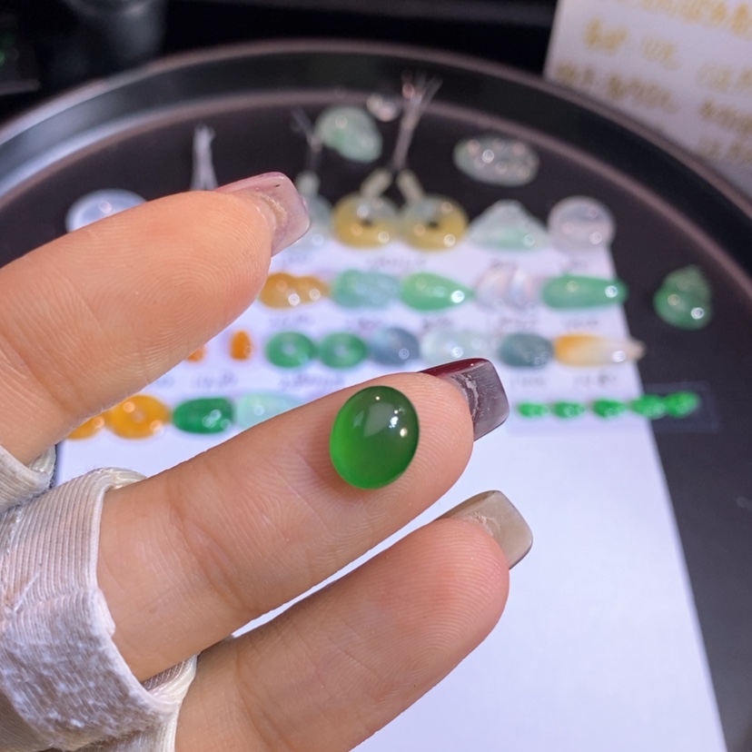 【闪购商品】翡翠未镶嵌挂件蛋面