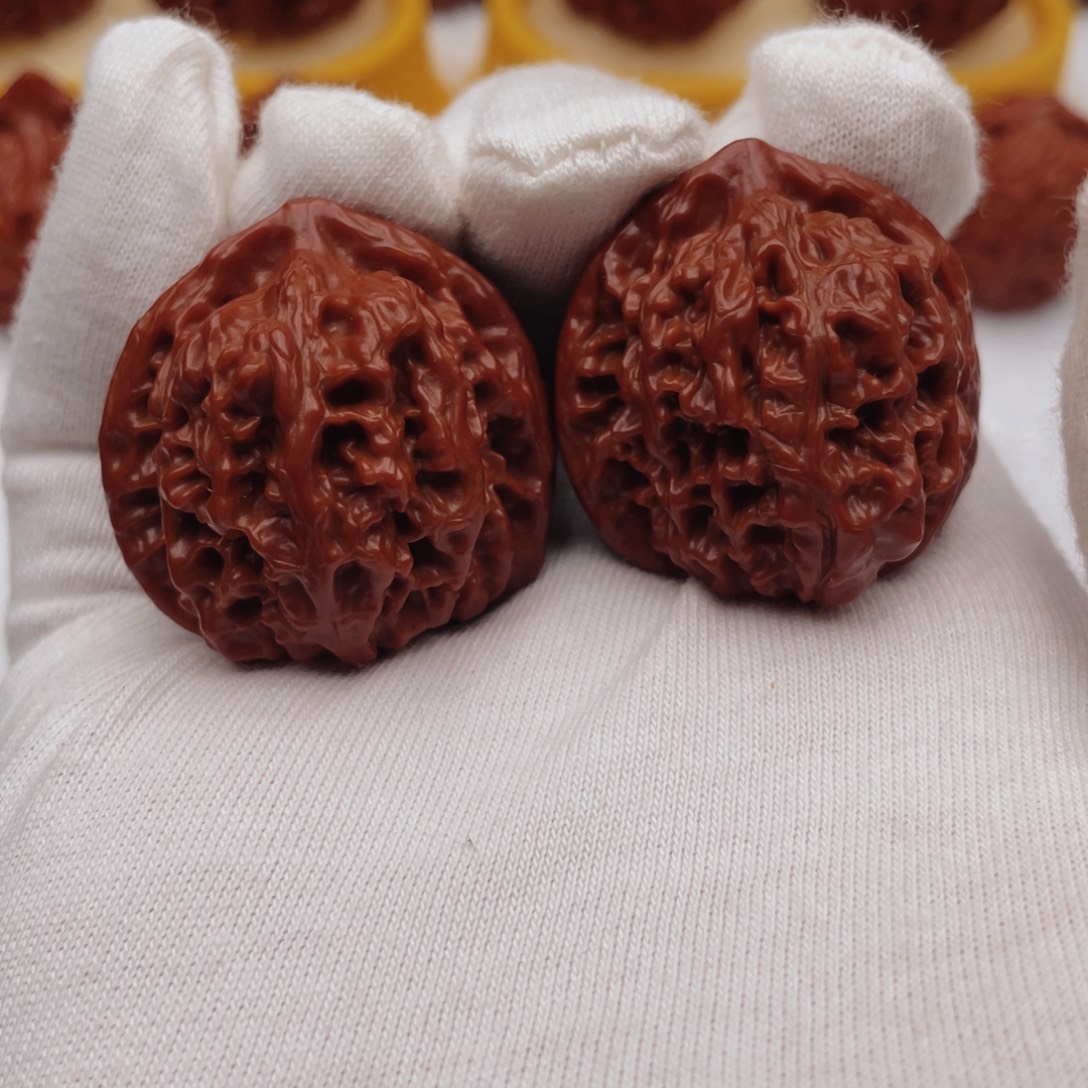 文玩核桃吊坠33尺秦闷