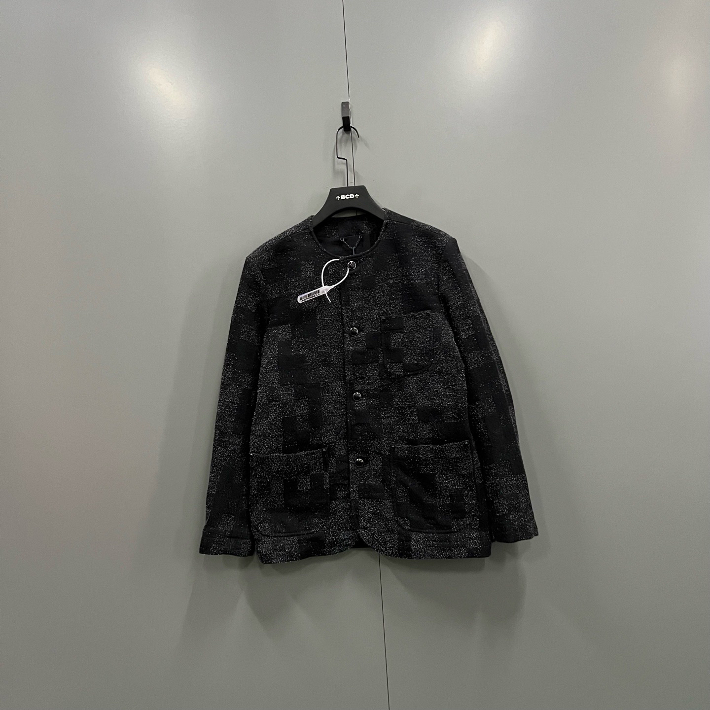 未使用 LouisVuitton/路易威登 (ll) 棋盘格圆领外套 46码/207503