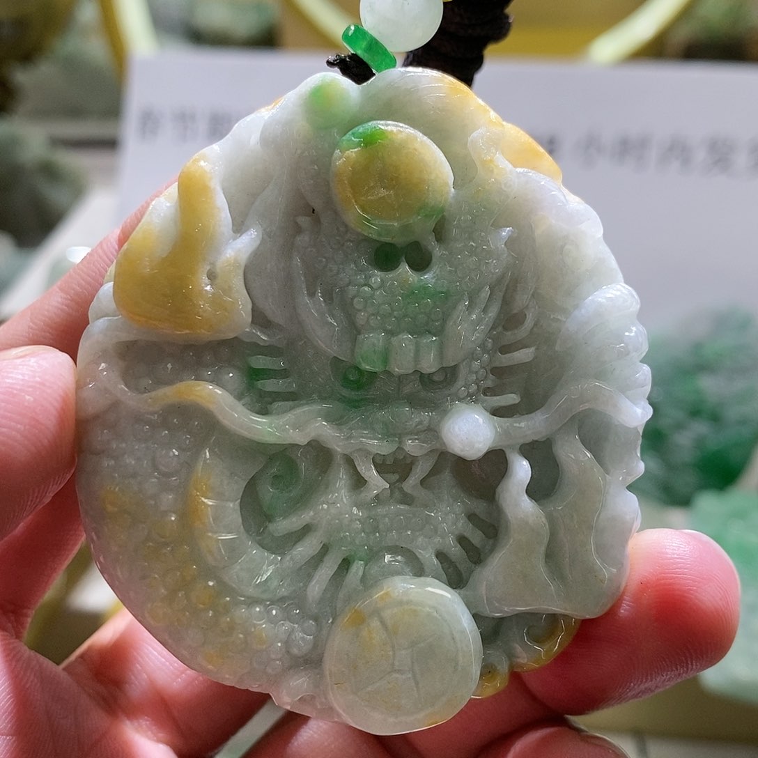 【闪购商品】翡翠颈饰未镶嵌11111111111111