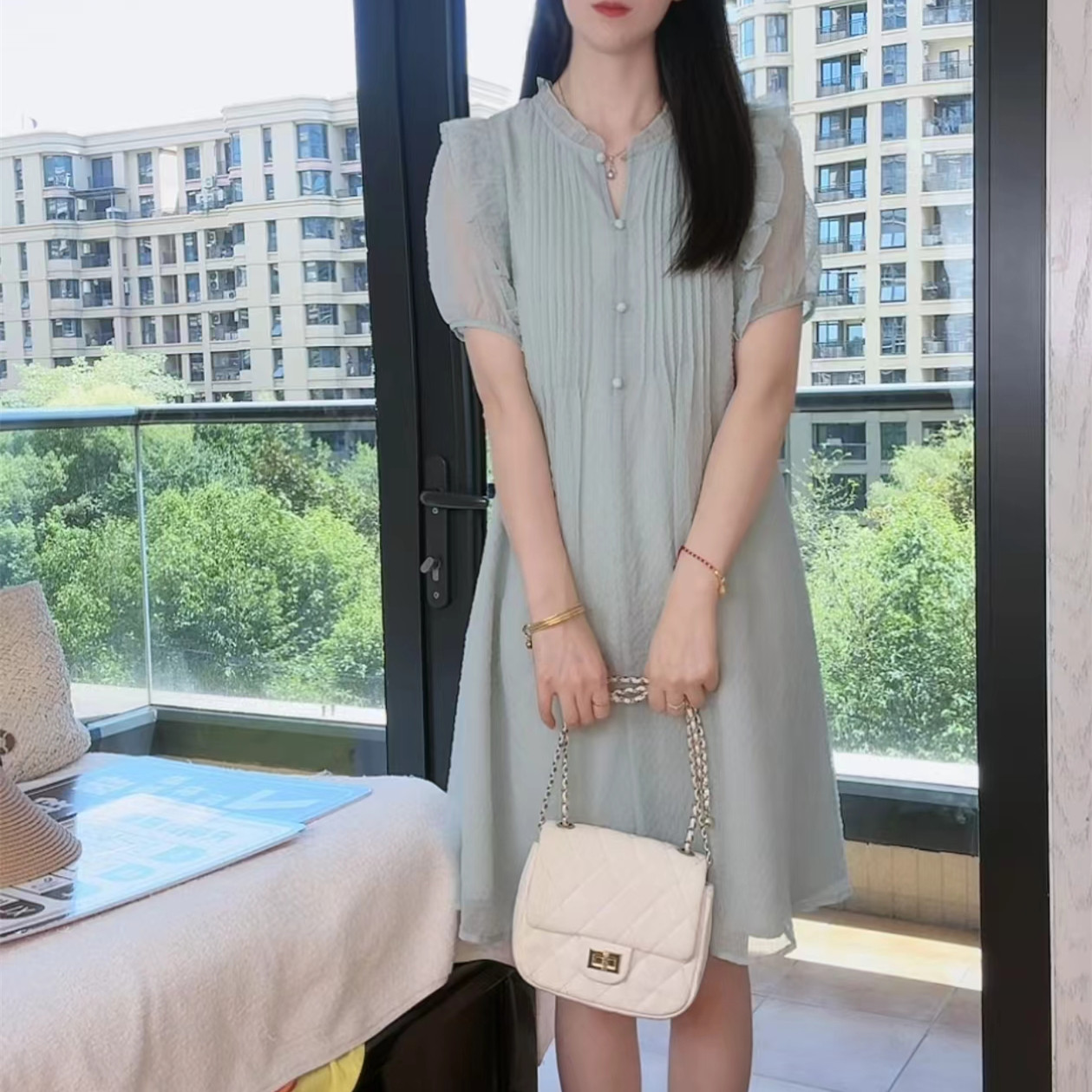 连衣裙显瘦时尚法式夏季气质收腰中长款温柔减龄宽松A字裙子
