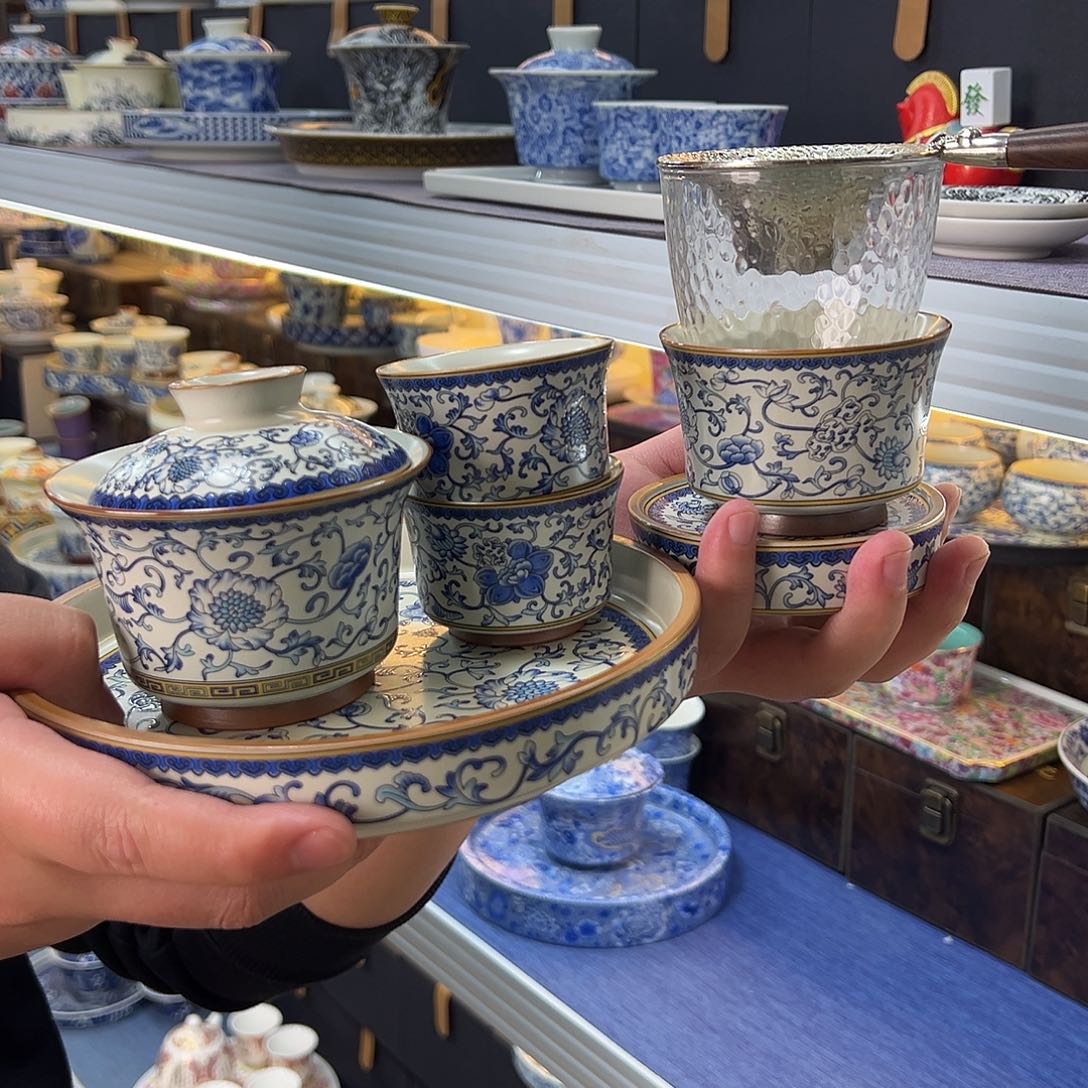 我们的目标是成为一个优秀的人