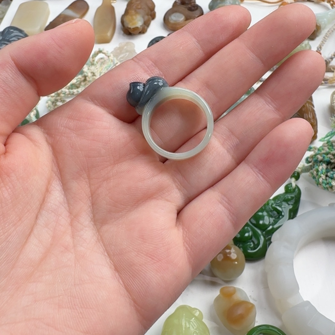 颈饰未镶嵌和田玉18