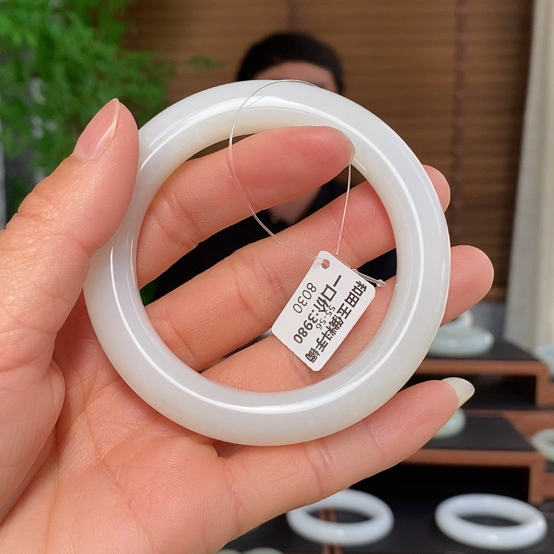 和田玉手镯未镶嵌8030