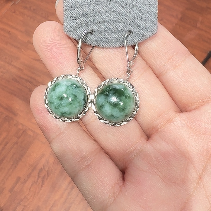 岫玉未镶嵌耳钉耳饰