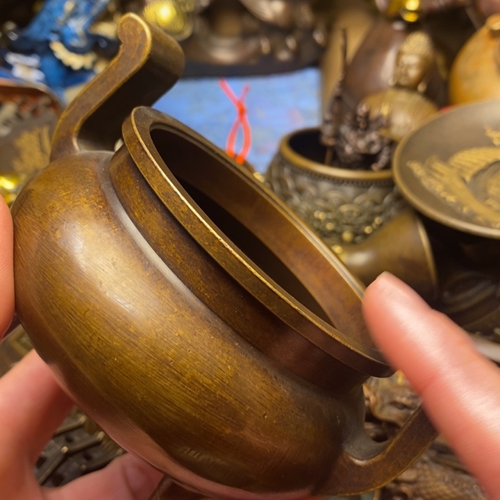 铜器摆件做工精良