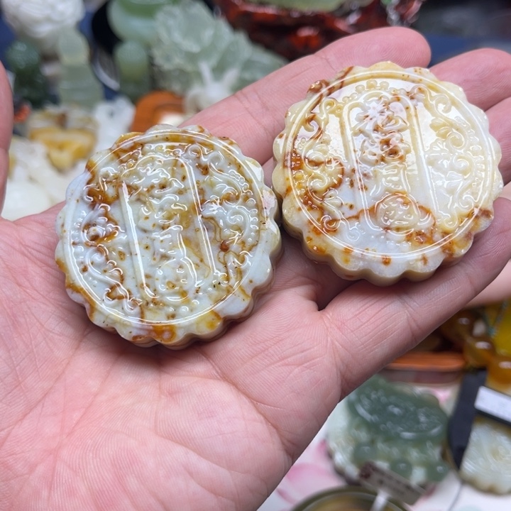 未镶嵌蛇纹石玉颈饰