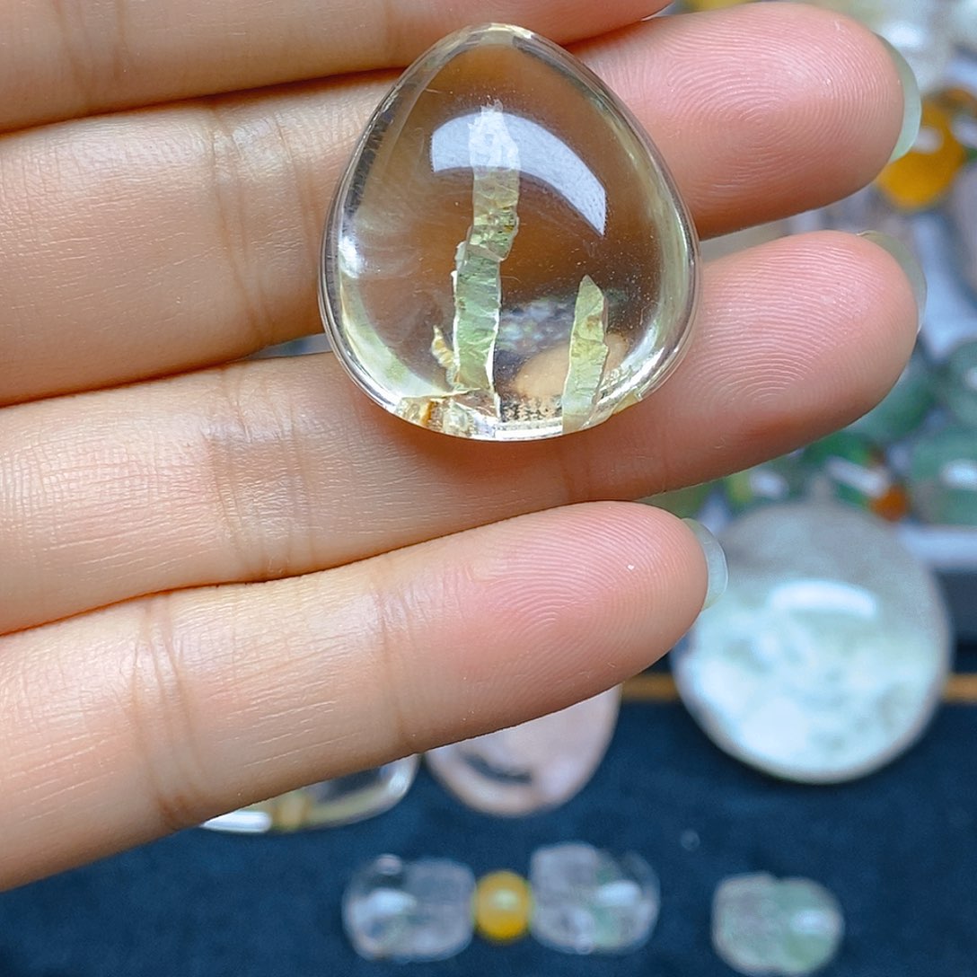 郭***水晶珠宝半成品未镶嵌