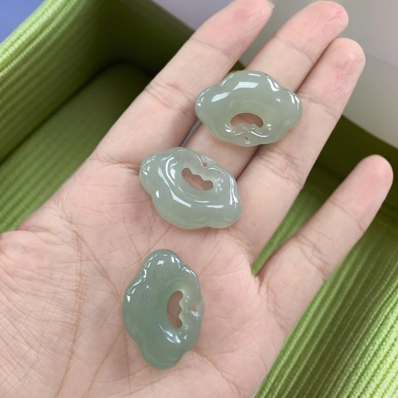 新疆晴水吉祥如意吊坠多样性发一个