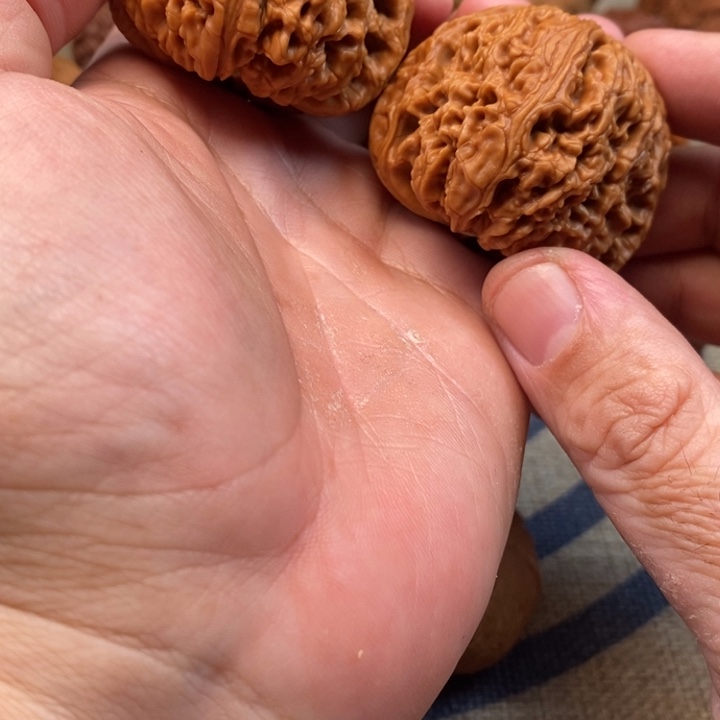 文玩核桃把件山*核桃