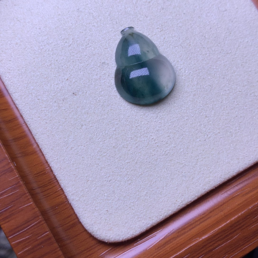 翡翠未镶嵌颈饰冰飘花起杠葫芦