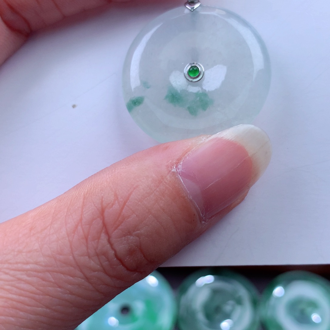 翡翠吊坠(不含链)18K金镶嵌