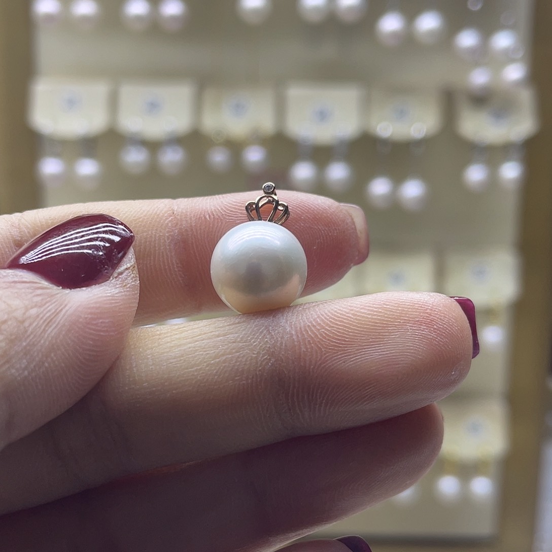 淡水珍珠颈饰18K金镶嵌