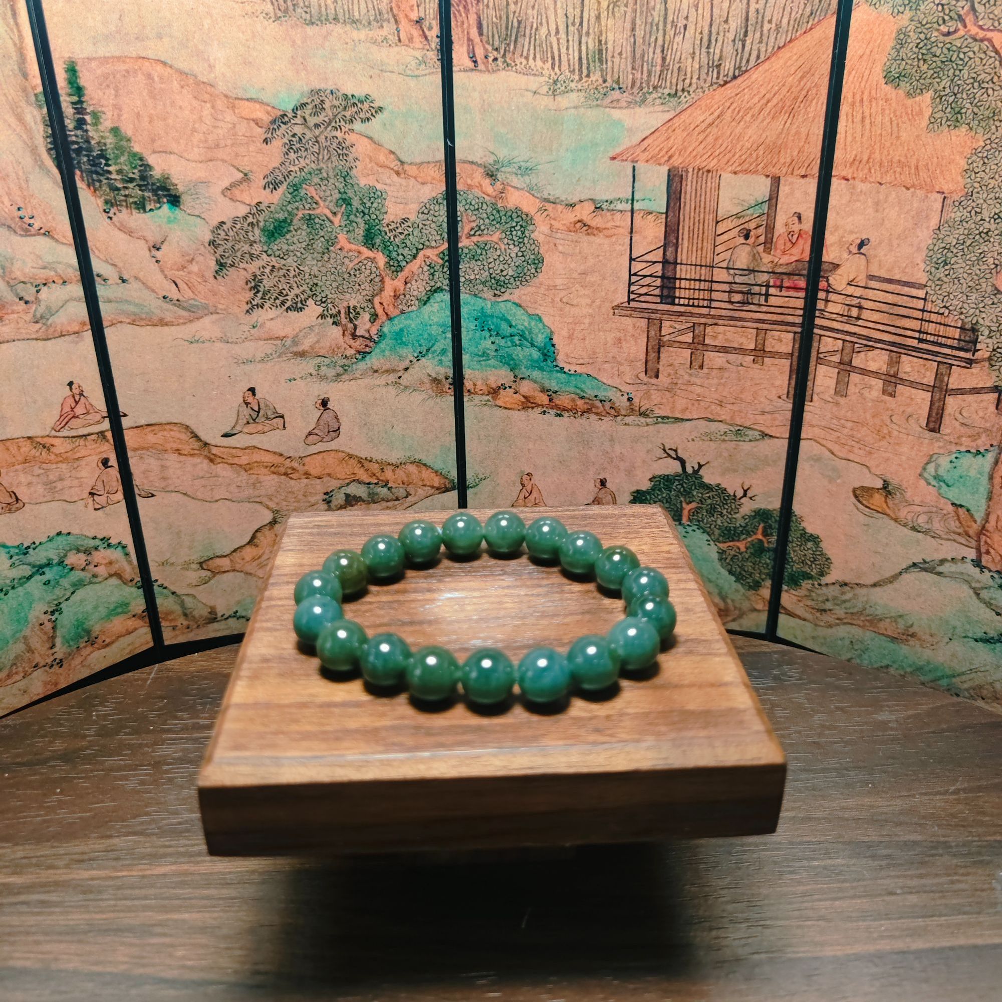 T和田玉且末湖水绿带糖圆珠手串（卡10）0118