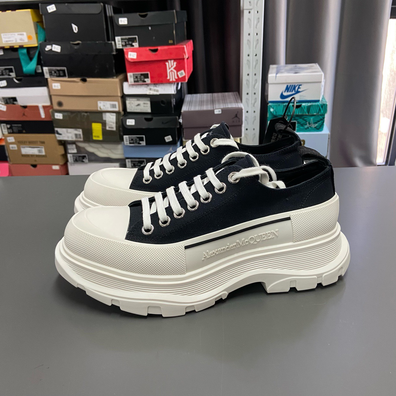 99新 Alexander McQueen/亚历山大·麦昆 40码 马丁黑白 11998828 