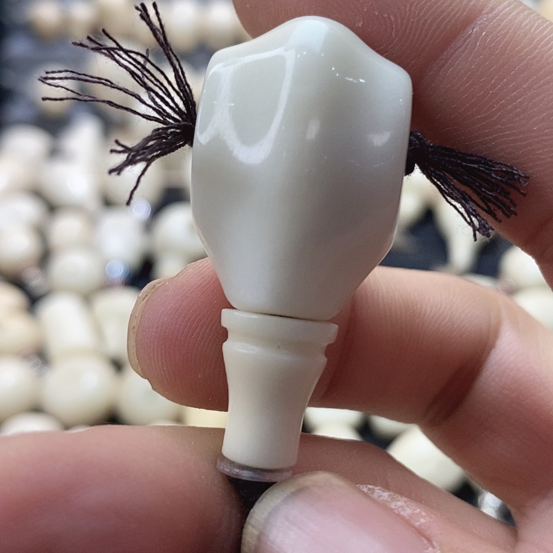 *****吊坠菩提根/象牙果