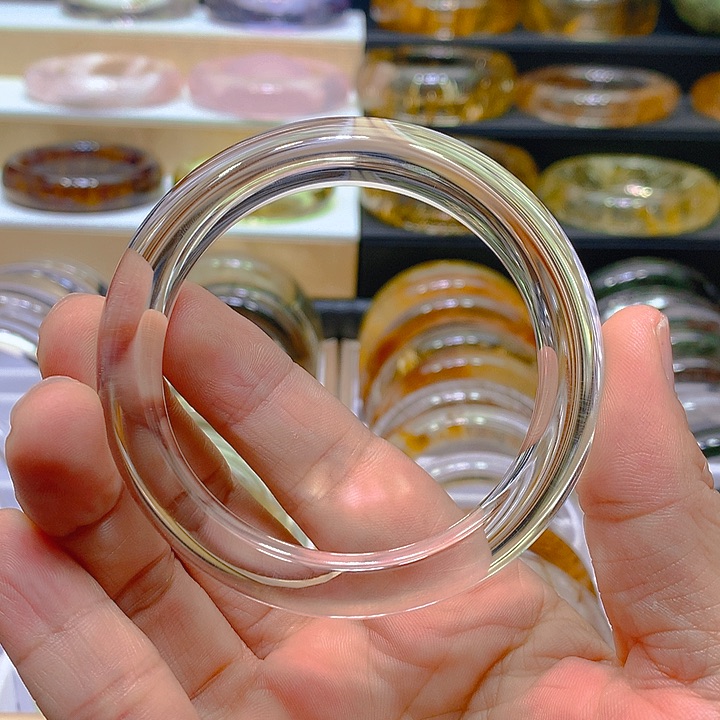 水晶手镯未镶嵌燕**岗天然白水晶手镯57圈口