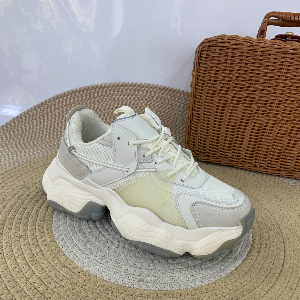 J175（运动码）女鞋 秋冬新款低帮系带轻便舒适百搭休闲老爹鞋