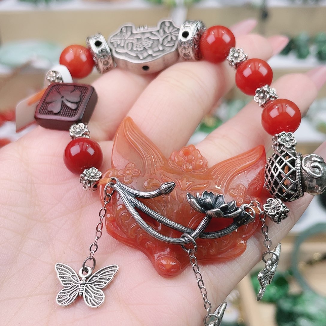 官***。翡翠未镶嵌手链手链