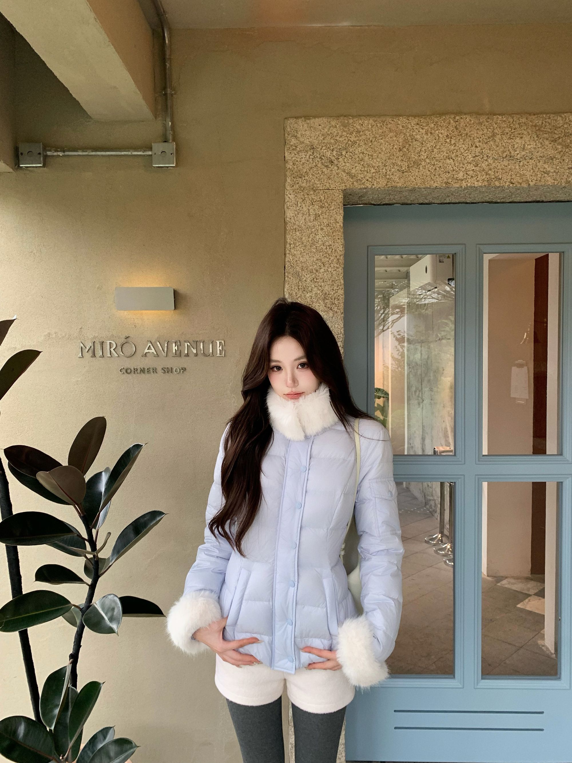 八盖pinky piggy  蓝雾绮梦 秋冬清冷淡蓝收腰羽绒服 