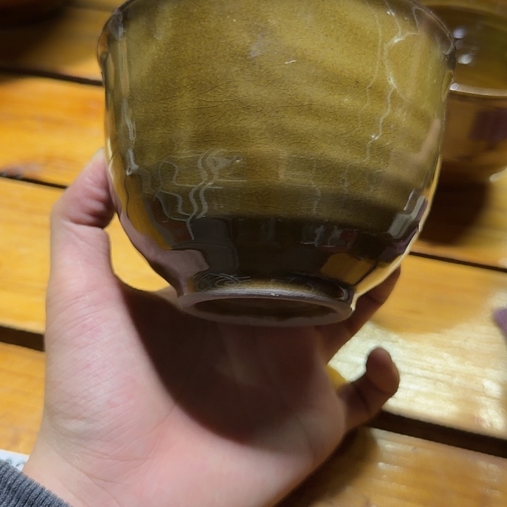 盘瓷器微瑕不退不换