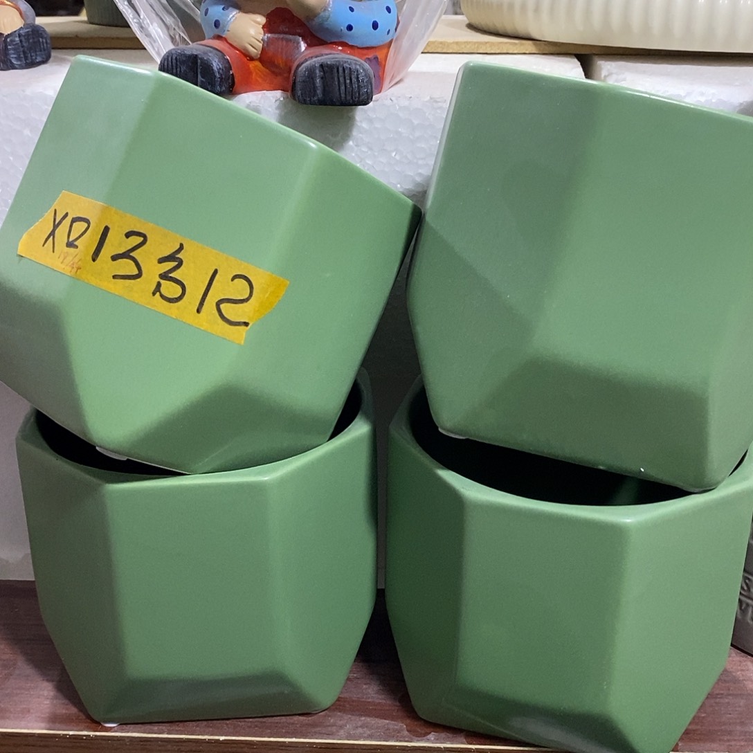 摆件陶陶盆有孔 瑕疵介意勿拍