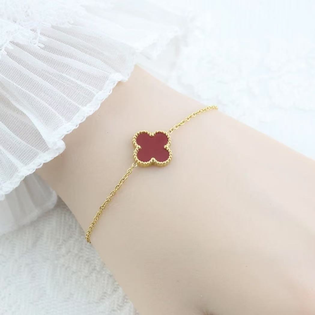 18k金红色卡15mm四叶单个花手链GHJ