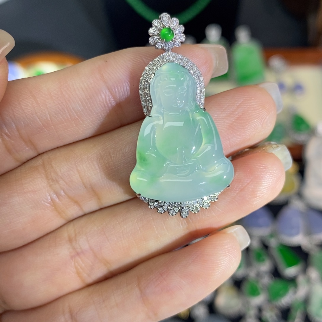 翡翠18K金镶嵌颈饰A货翡翠