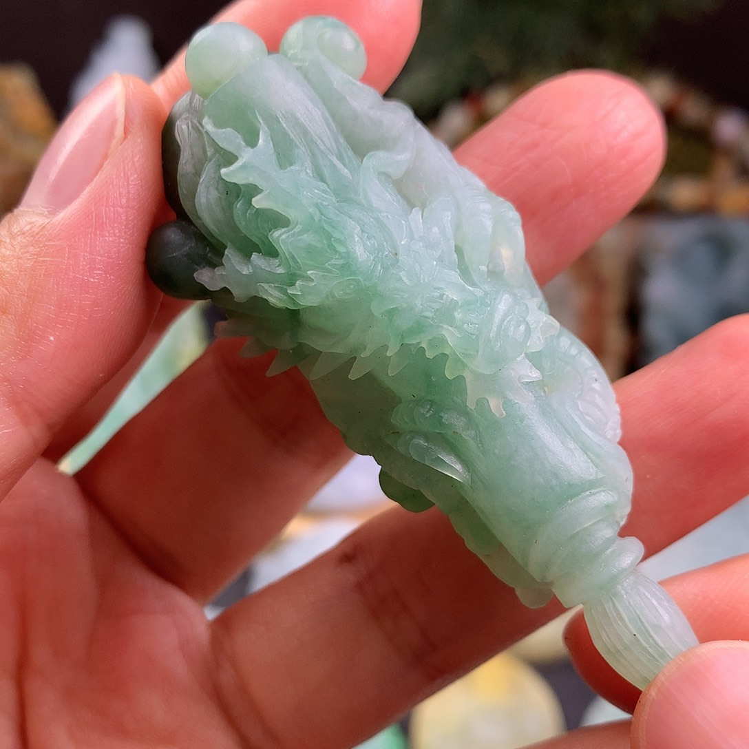 定制翡翠未镶嵌龙笔