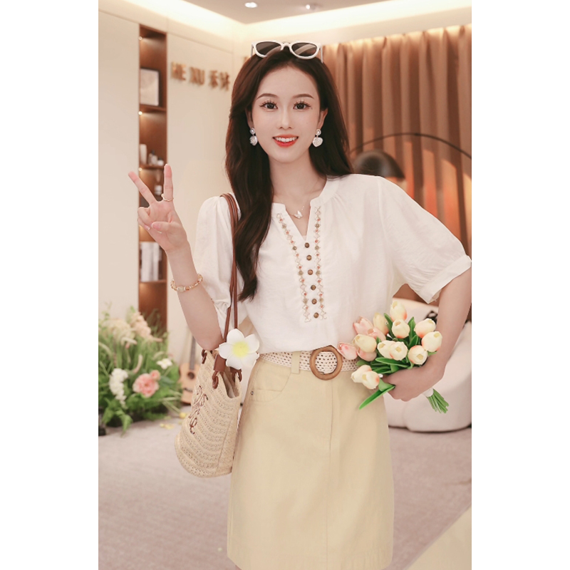 法式复古洋气泡泡袖设计衬衫女2025夏新款设计感小众上衣TU27673