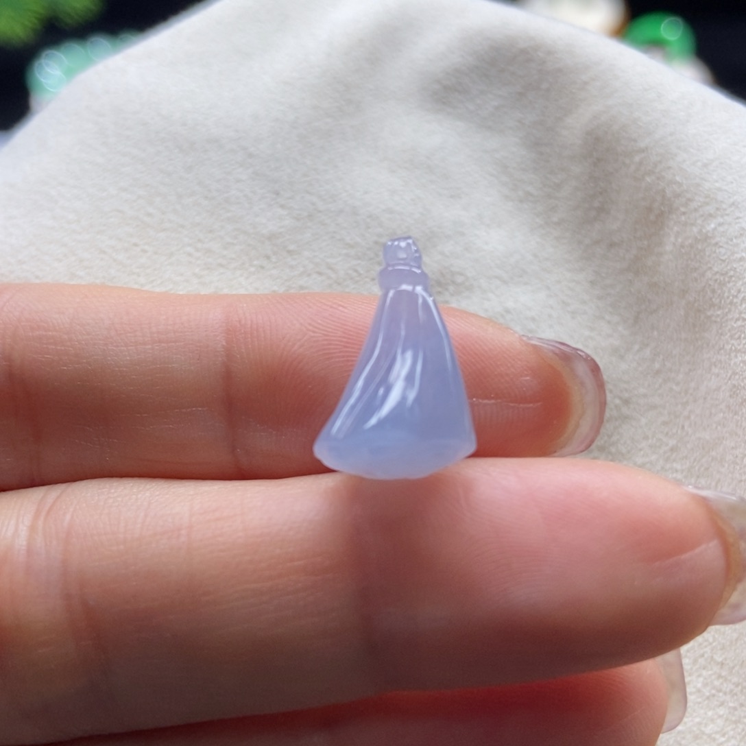 翡翠颈饰未镶嵌冰紫莲蓬