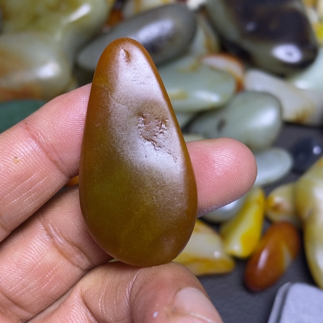 和田玉（糖玉）未镶嵌挂件