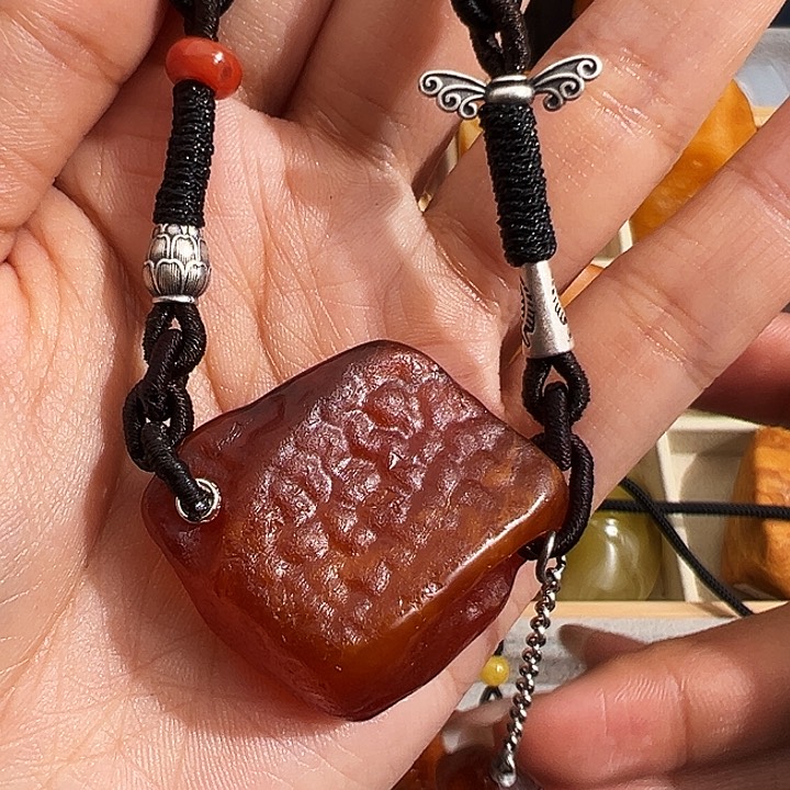 蜜蜡裸石未镶嵌我