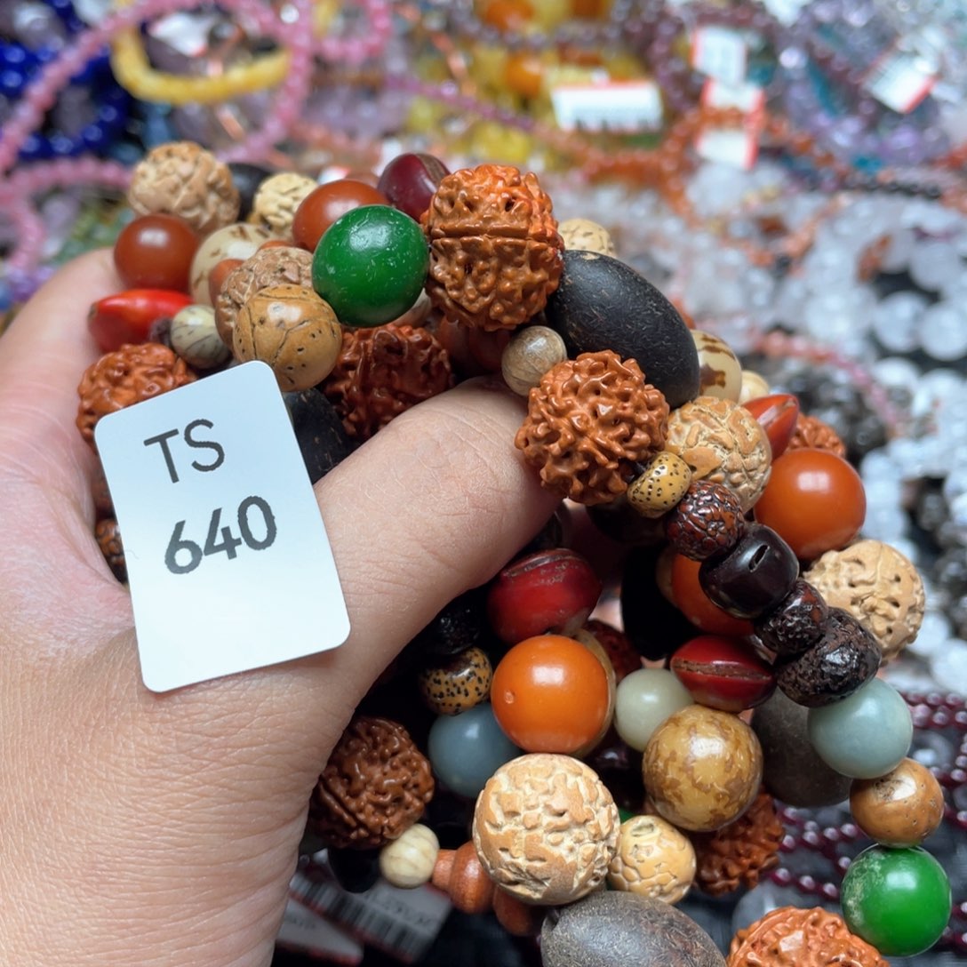 水晶多样性发一只未镶嵌