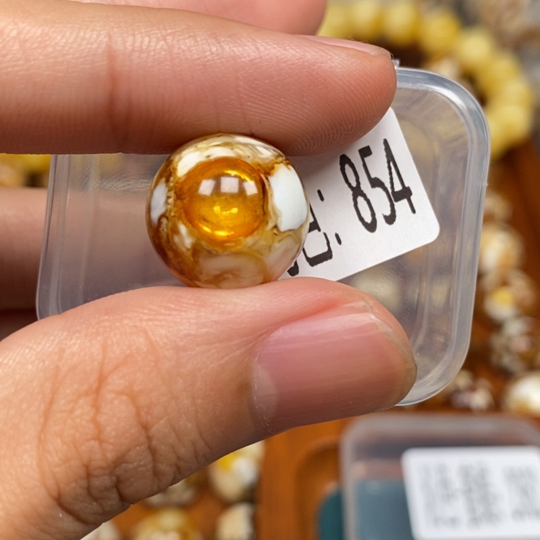 沁色蜜蜡未镶嵌854