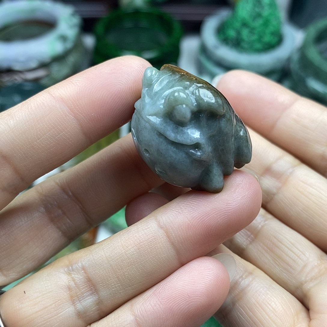 颈饰未镶嵌翡翠呱呱