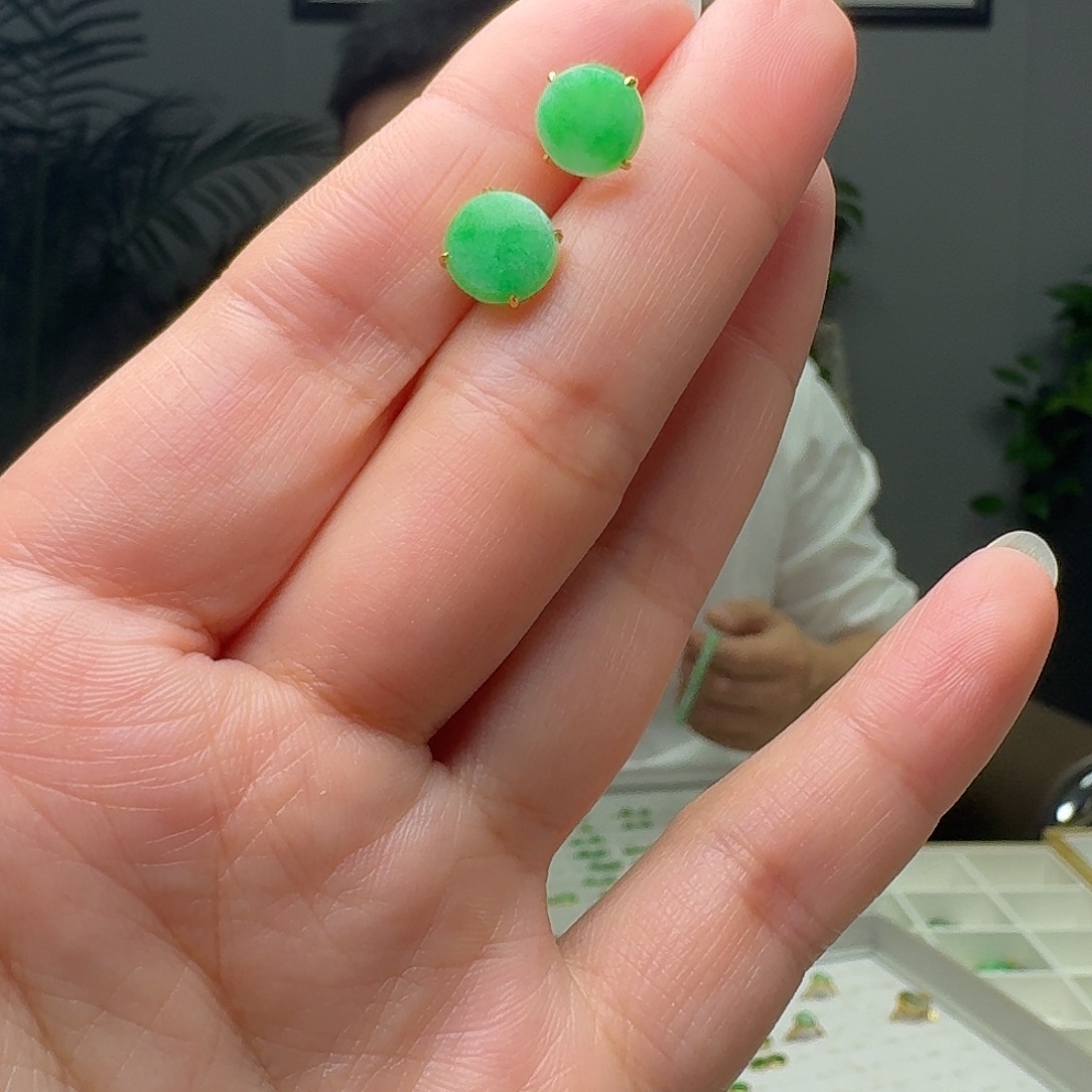 翡翠18K金镶嵌耳饰天然