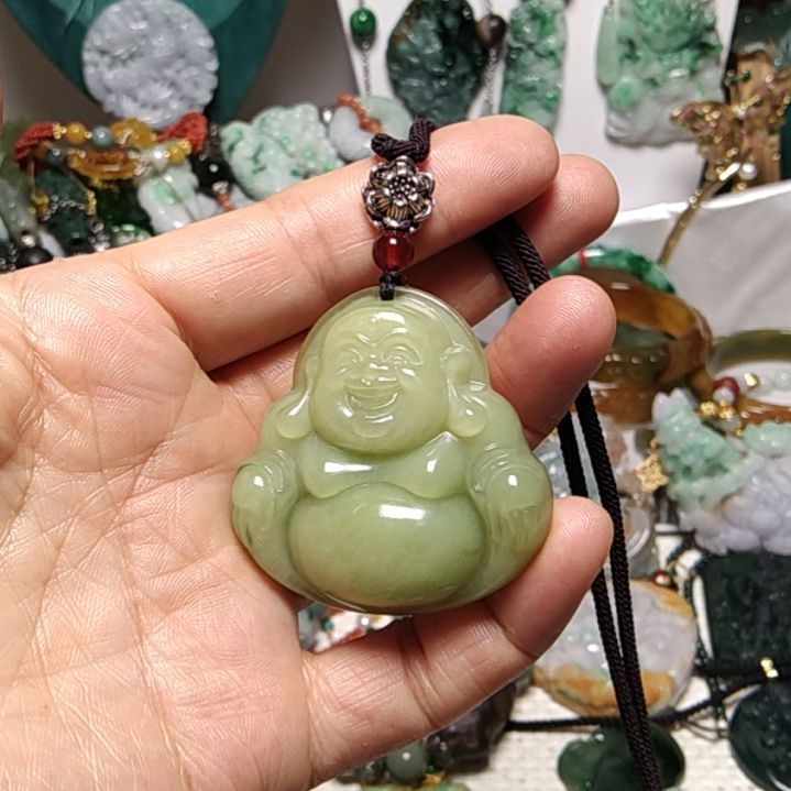 蛇纹石玉吊坠未镶嵌