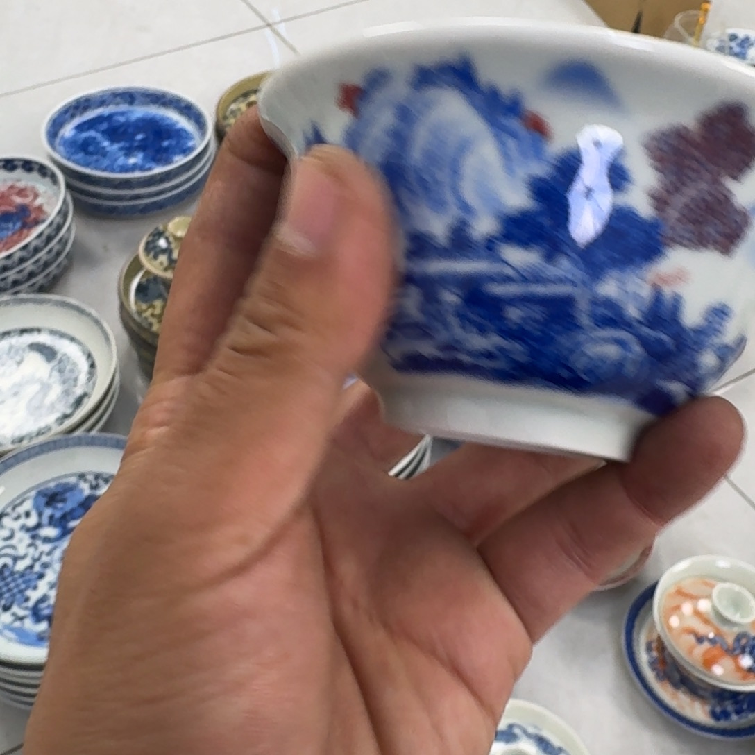 瓷片富川山居图主人压手杯