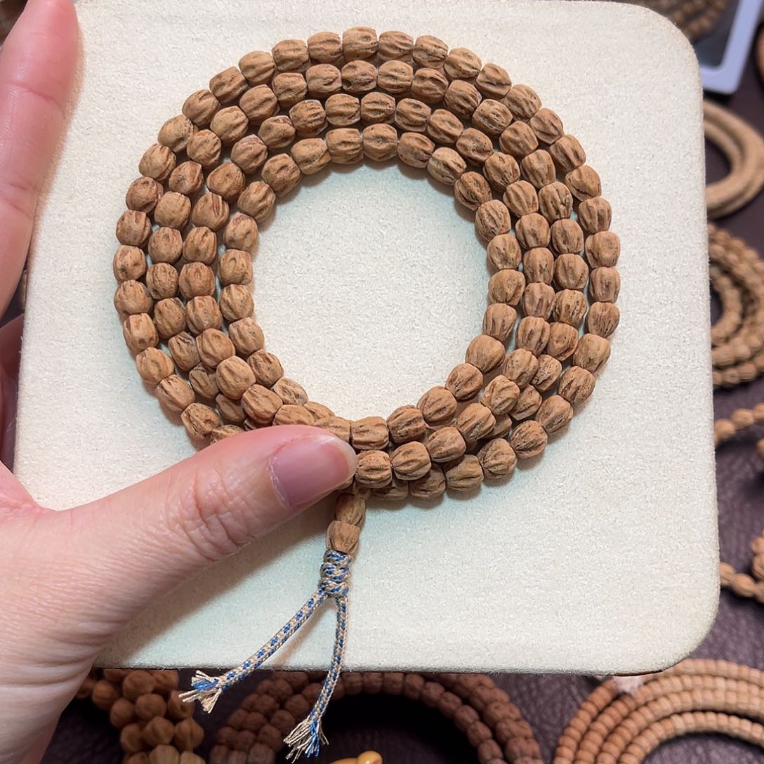 §***O柏香籽/百香籽吊坠