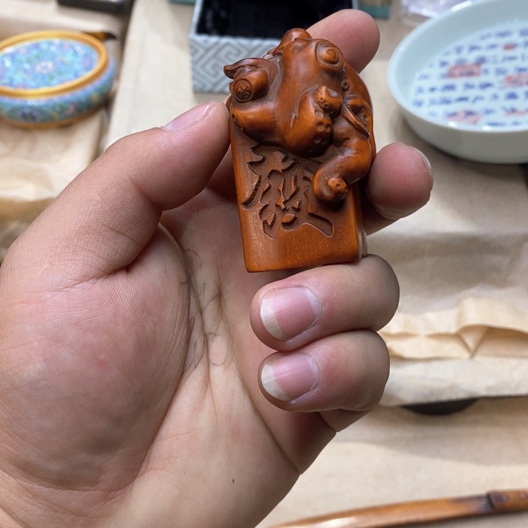 大叶紫檀（黑酸枝木类）
